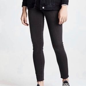 Madewell 9 in High Waisted Skinny Crop Black Jeans